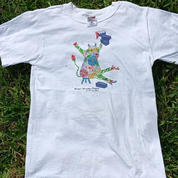 A Collector Sturart Weitzman Embellished Tee.Size small. - Picture 6 of 8